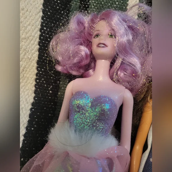 Lot Of 3 Barbies Girls Fashion Toys Dolls - Picture 5 of 10